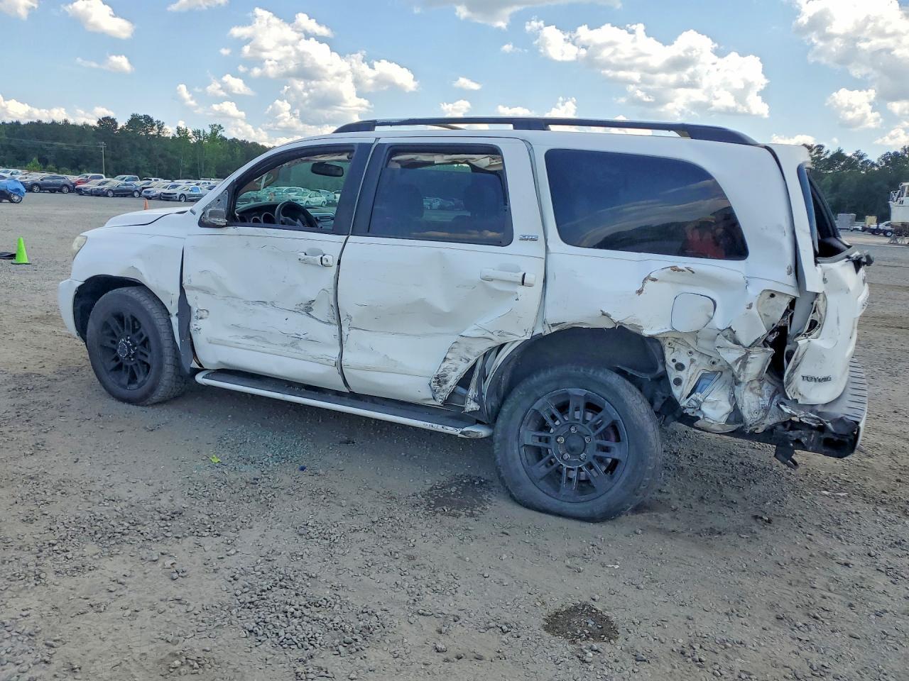 2008 TOYOTA Sequoia