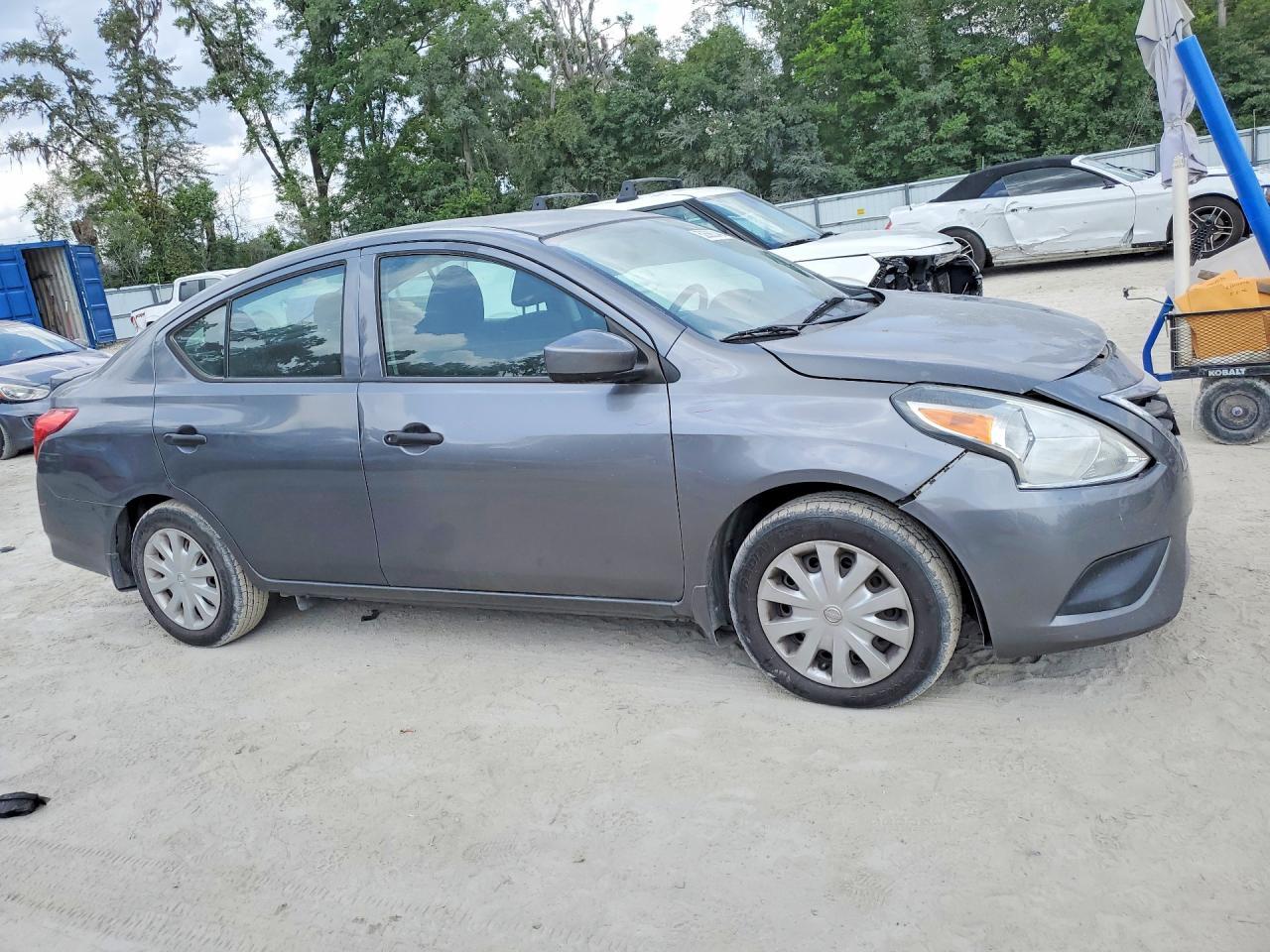 2018 NISSAN VERSA
