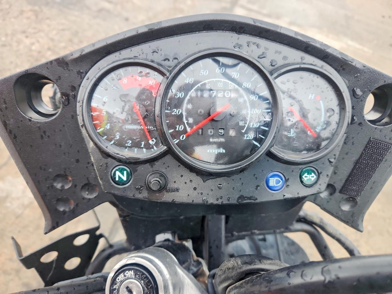 2011 KAWASAKI Kl650