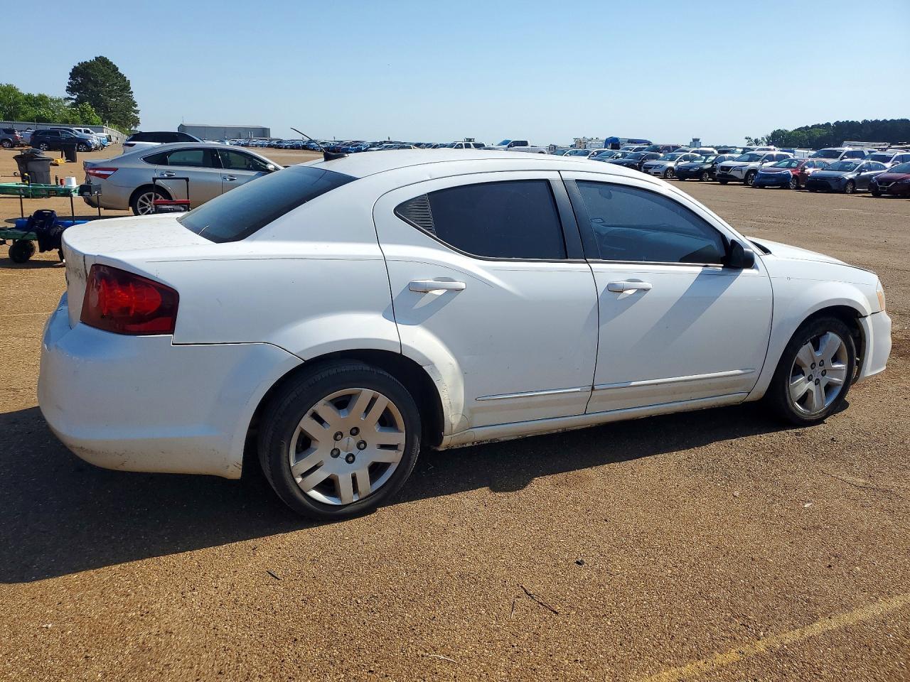 2012 DODGE Avenger