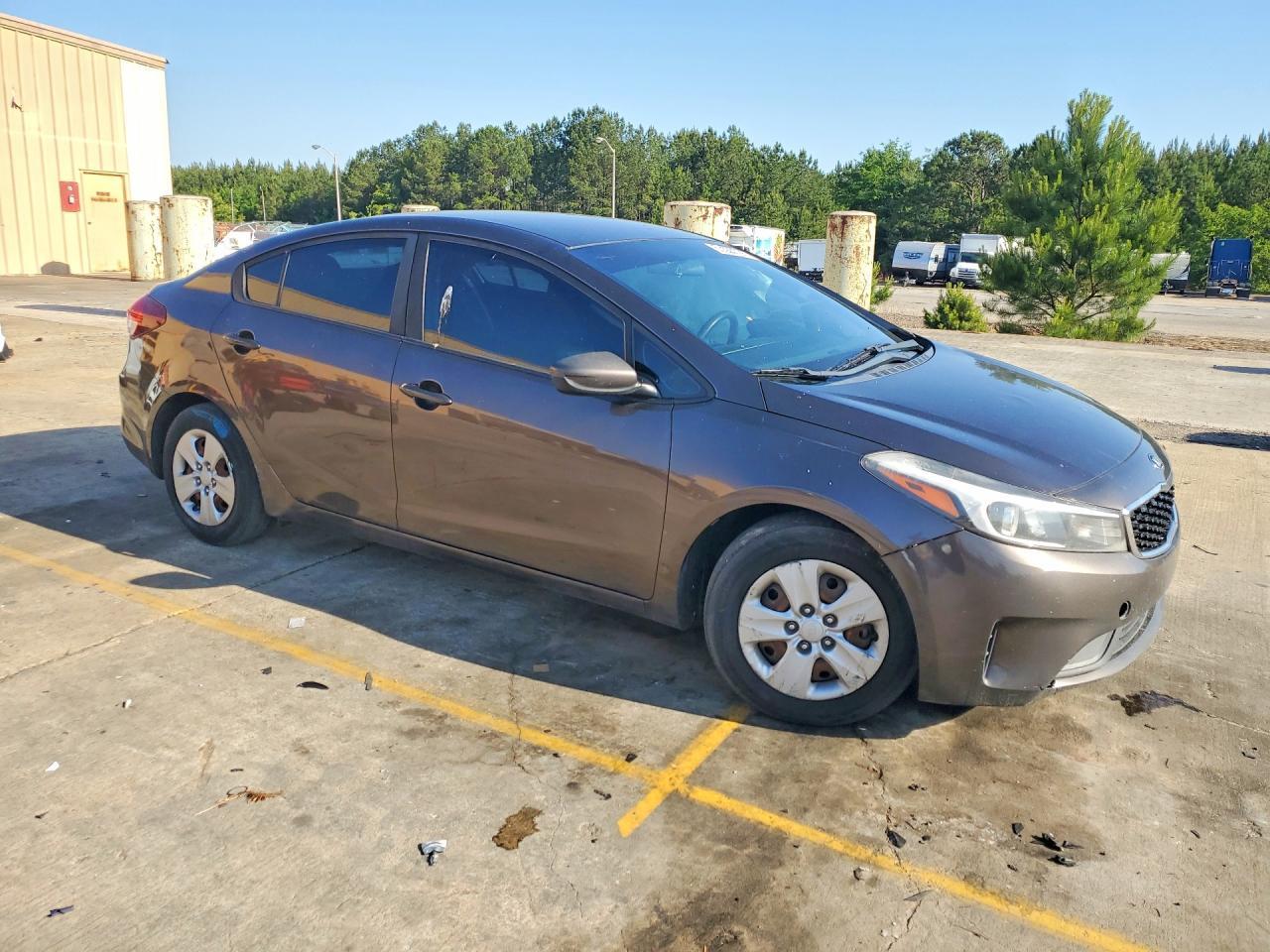 2017 KIA FORTE
