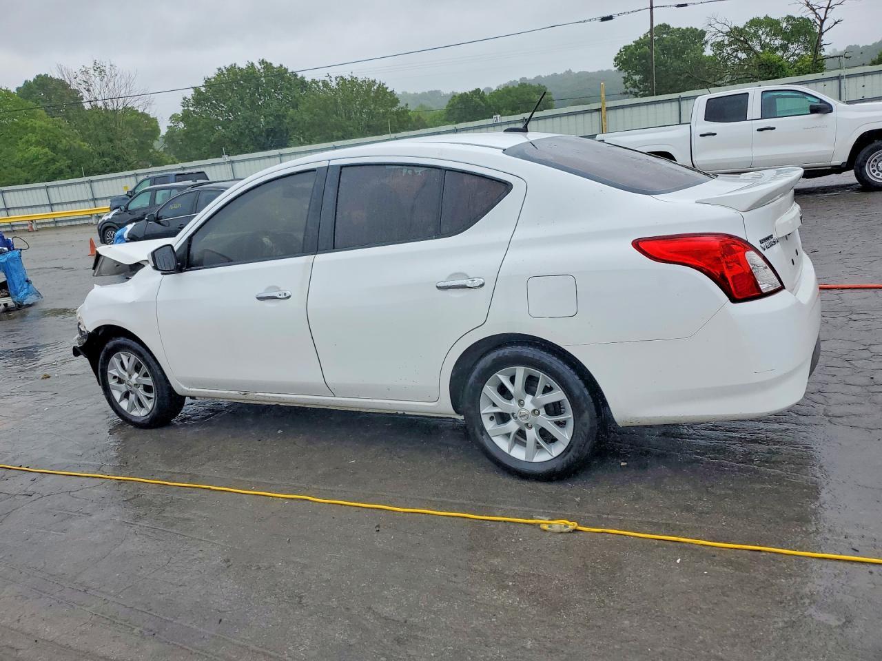 2019 NISSAN VERSA