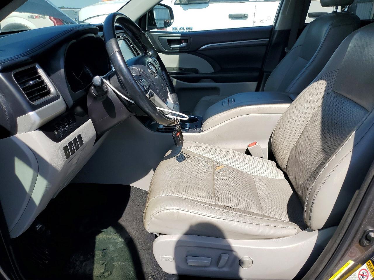 2018 TOYOTA HIGHLANDER