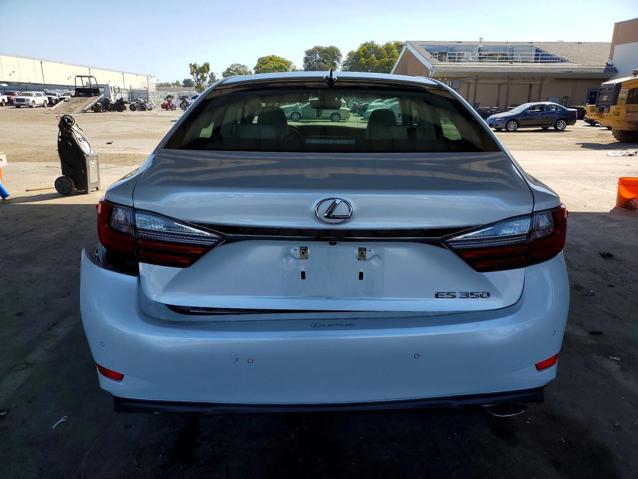 2018 LEXUS ES 350