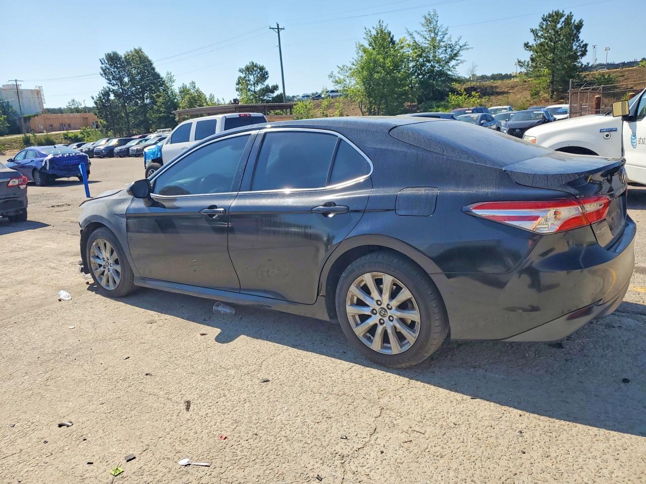 2018 TOYOTA CAMRY