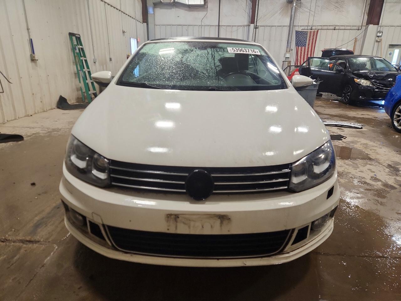 2014 VOLKSWAGEN EOS