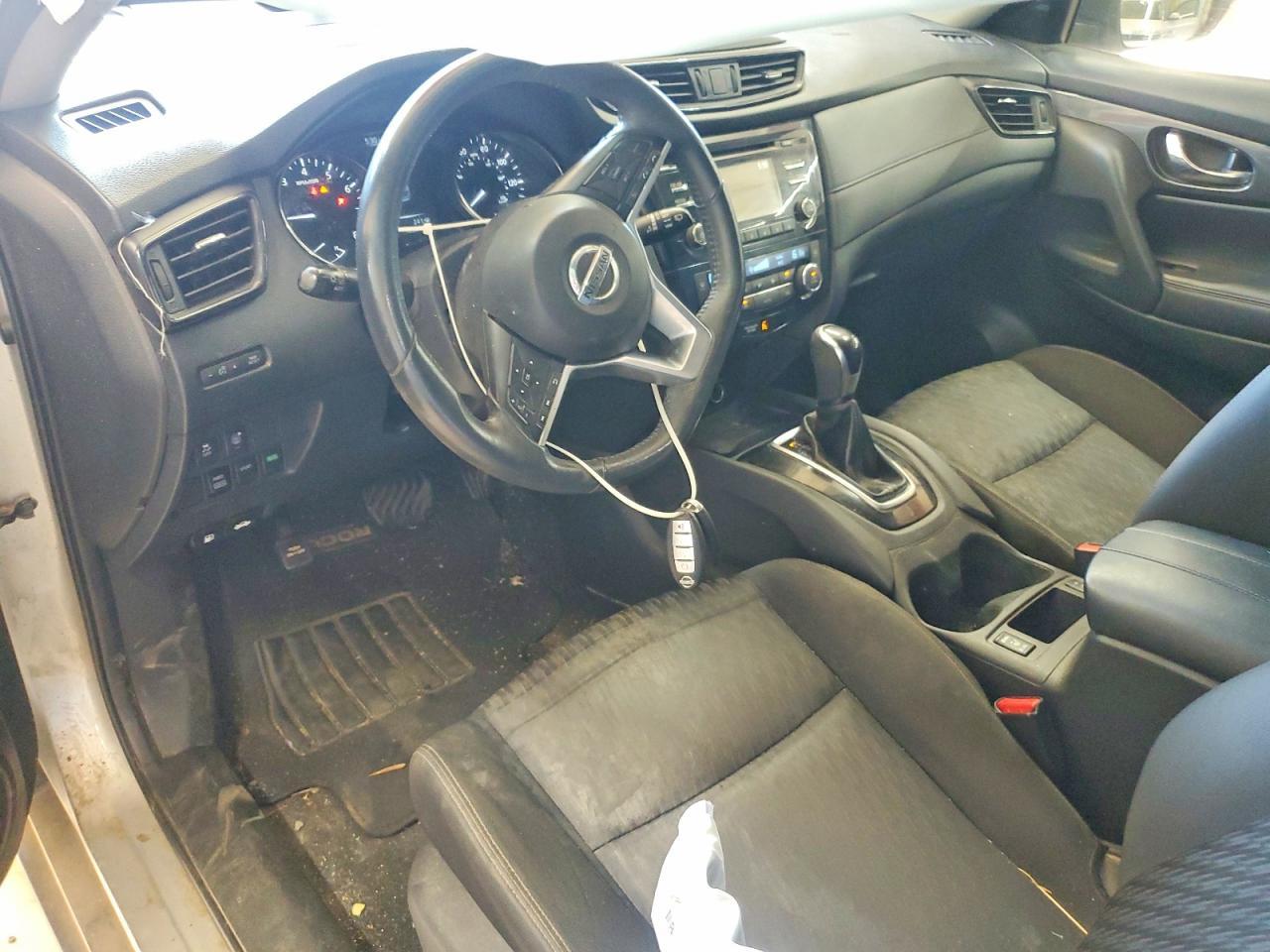 2017 NISSAN ROGUE