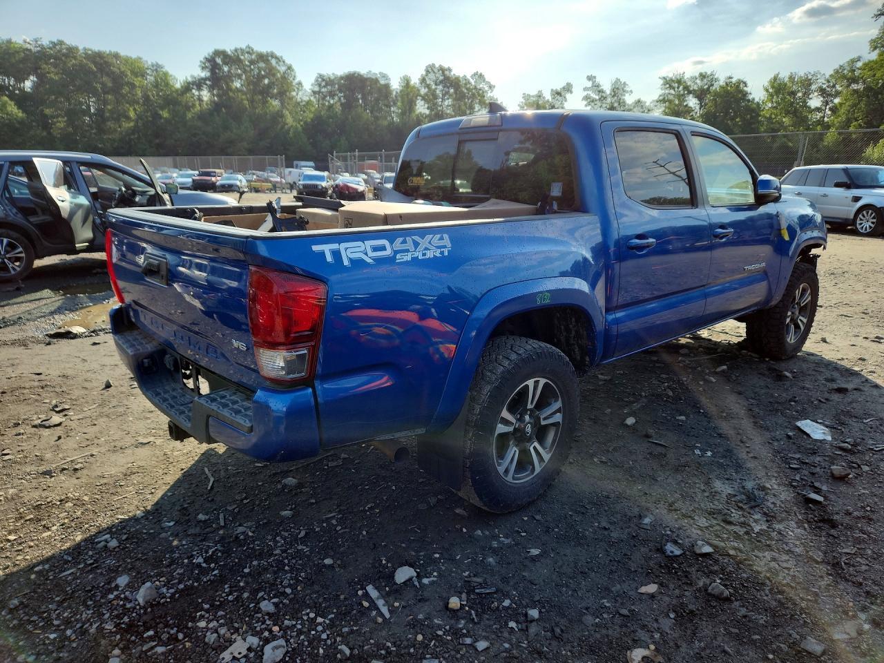 2017 TOYOTA TACOMA