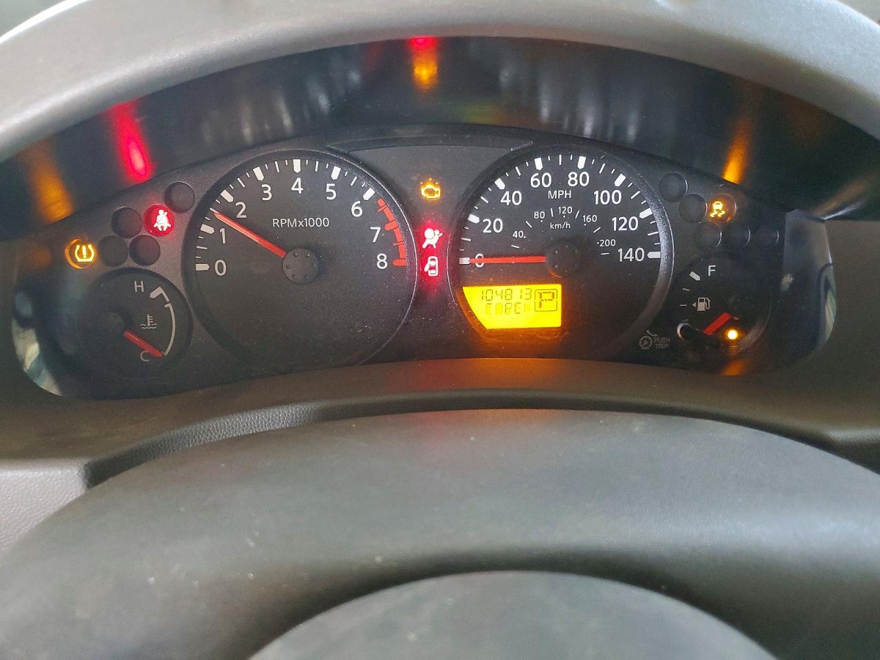 2012 NISSAN Frontier