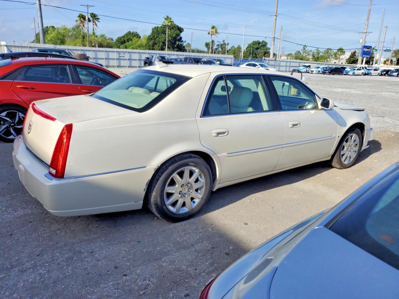 2009 CADILLAC DTS
