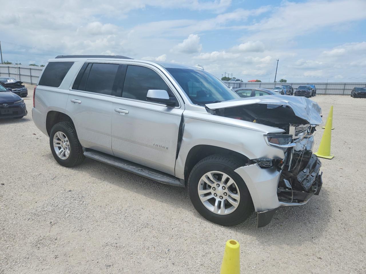 2017 CHEVROLET Tahoe