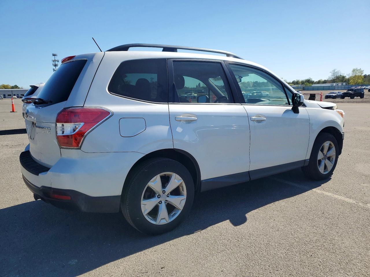 2015 SUBARU FORESTER