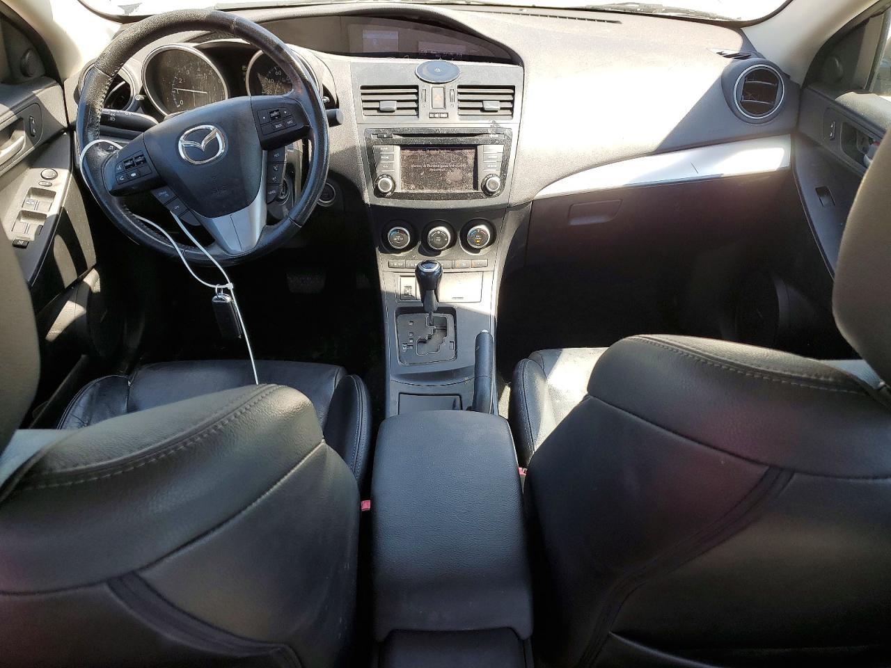 2013 MAZDA 3
