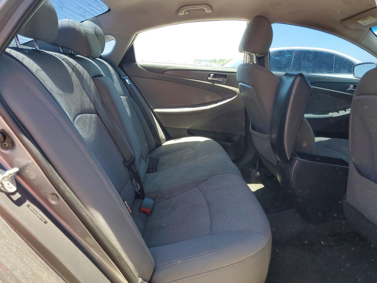 2013 HYUNDAI SONATA