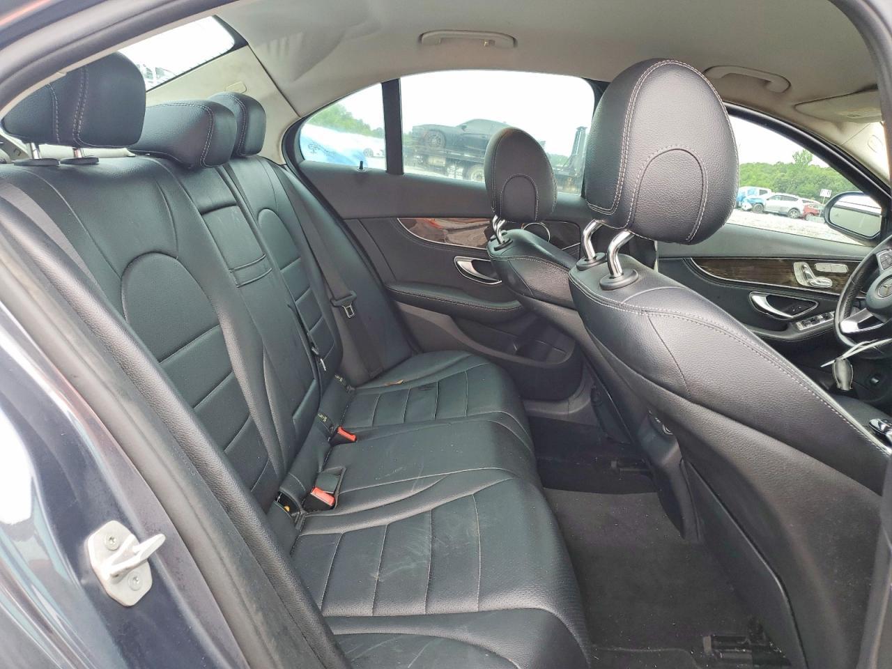 2016 MERCEDES-BENZ C-CLASS
