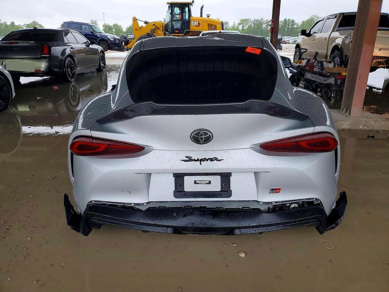 2022 TOYOTA Supra