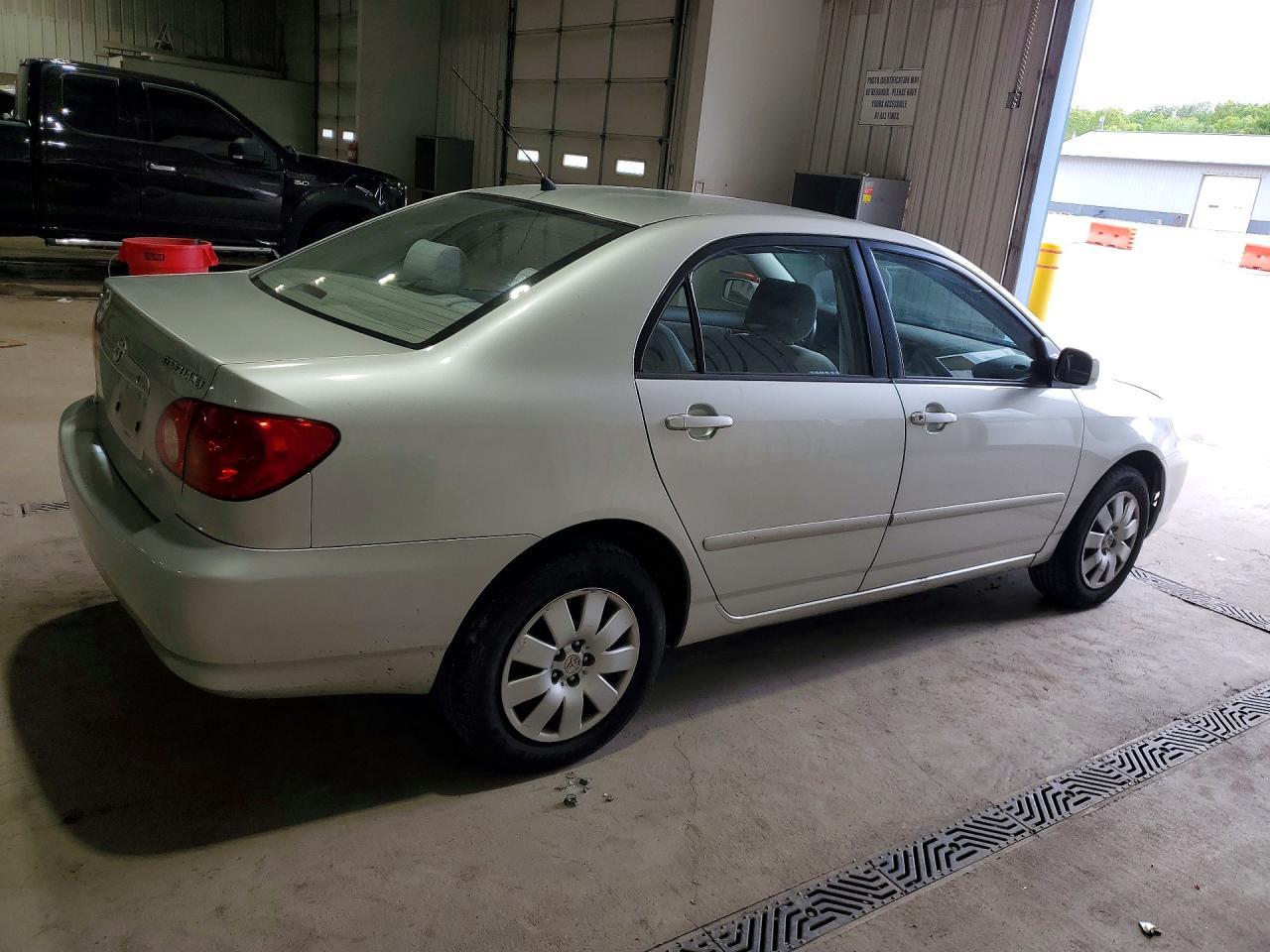 2004 TOYOTA COROLLA