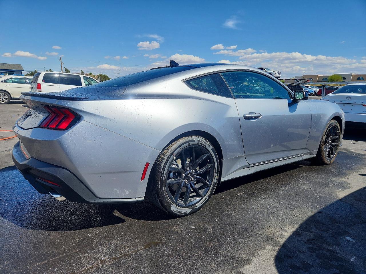 2026 FORD MUSTANG