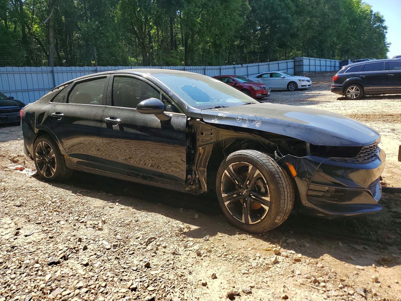 2022 KIA K5