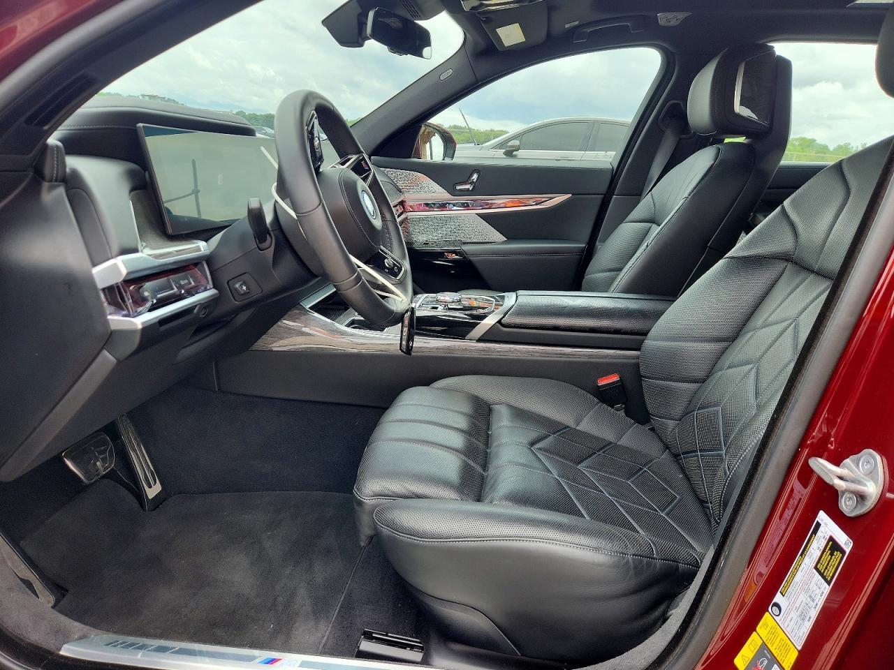 2023 BMW i7