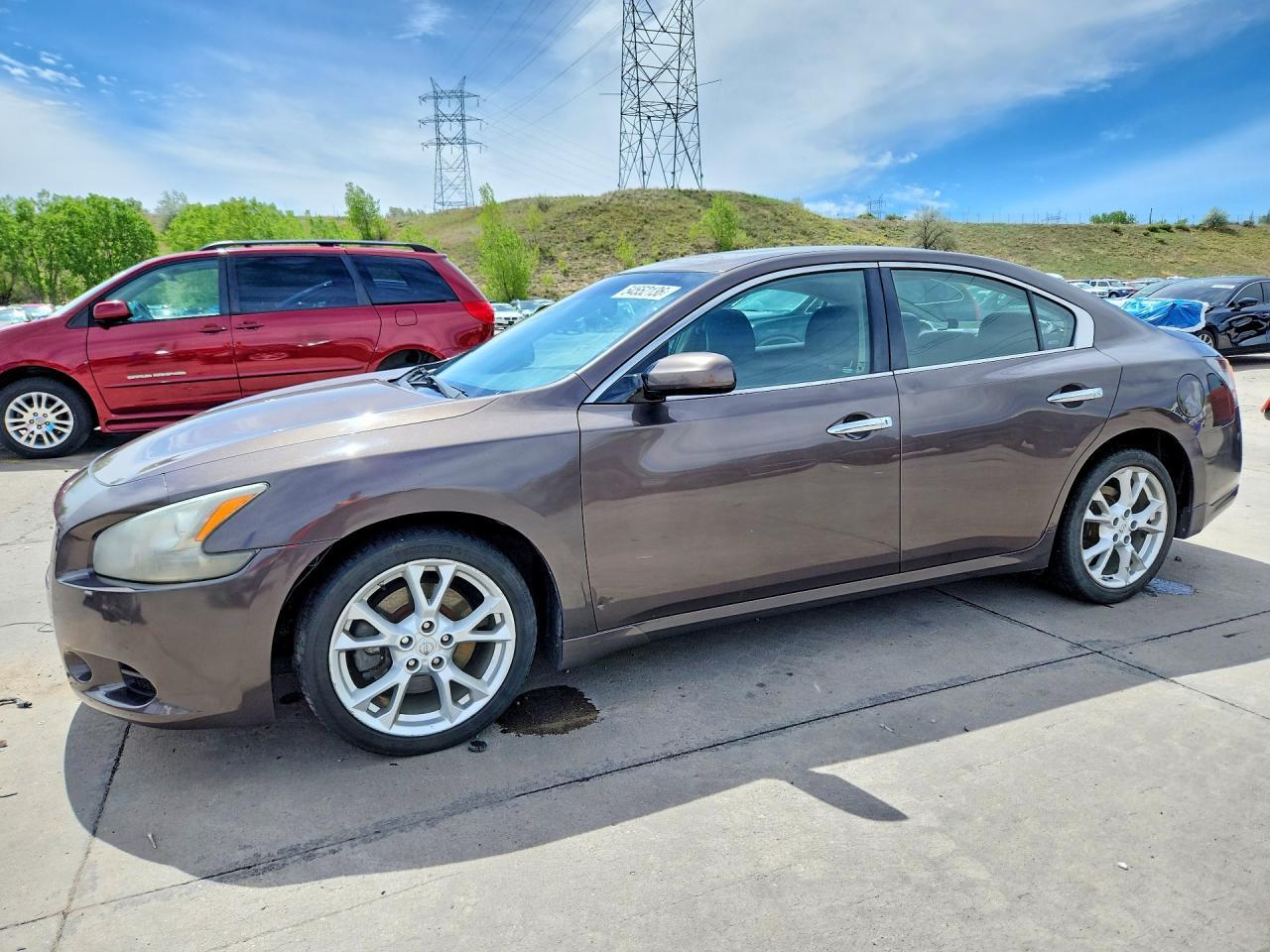 2013 NISSAN Maxima