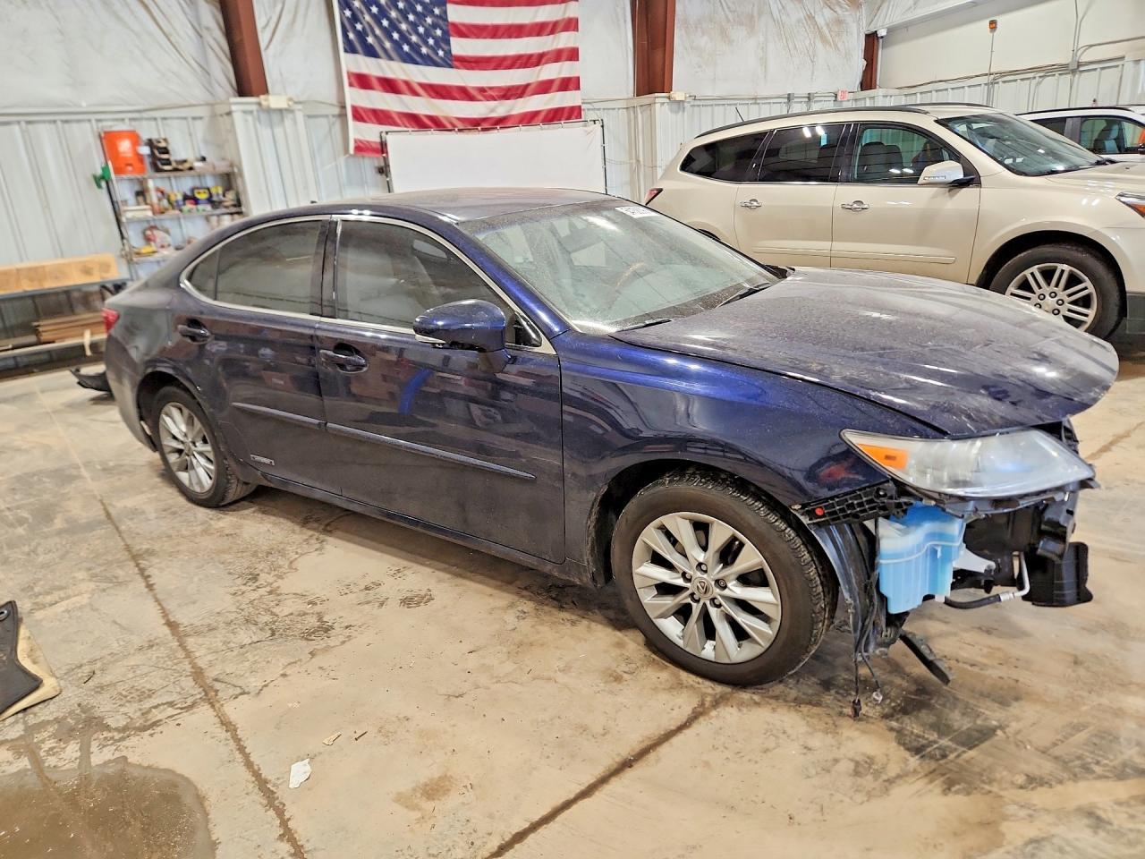 2013 LEXUS ES 300H