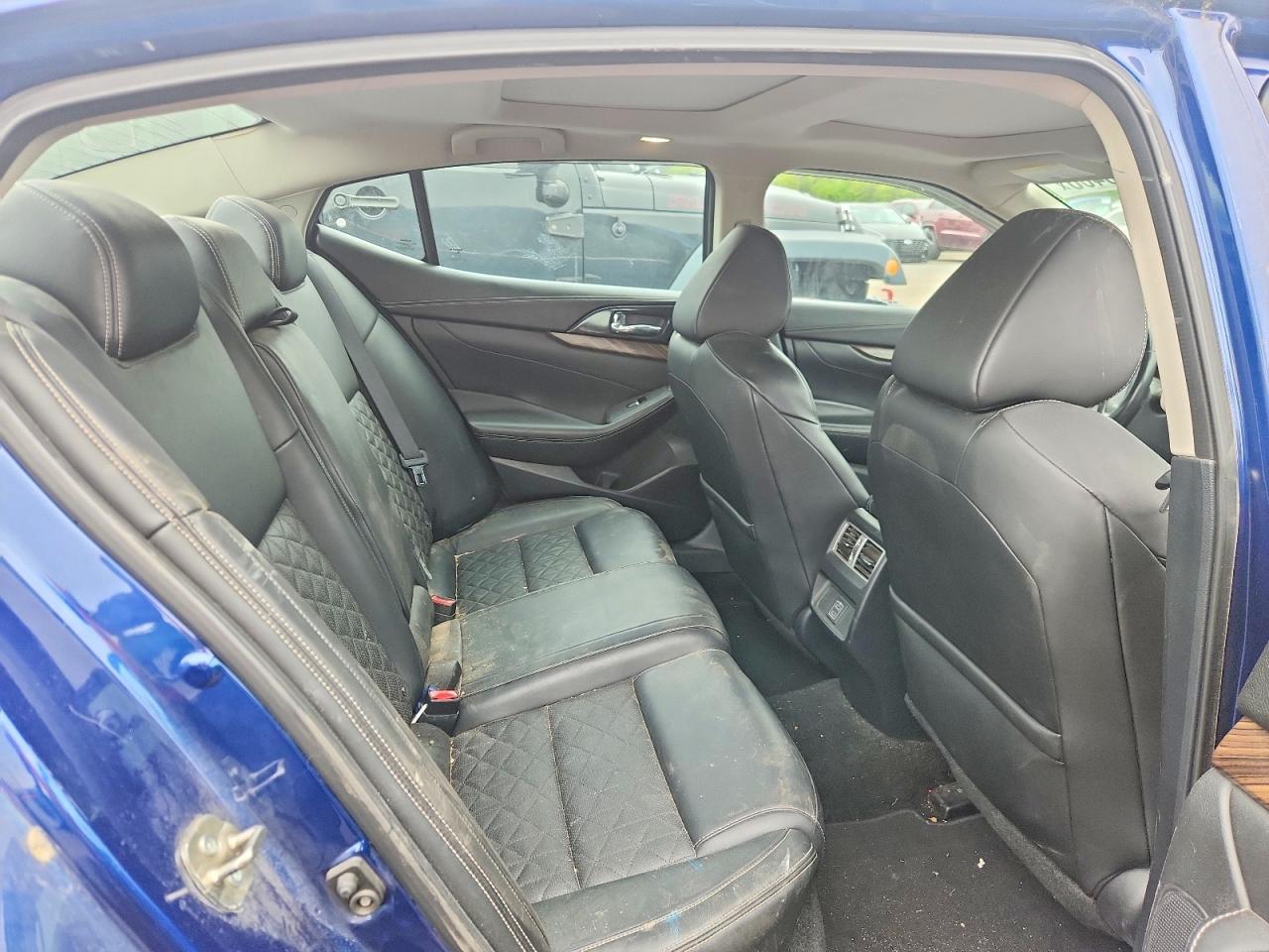 2018 NISSAN Maxima