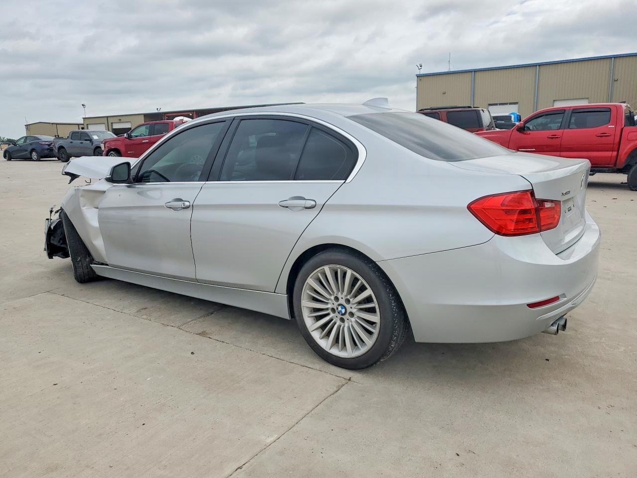 2013 BMW 3 SERIES