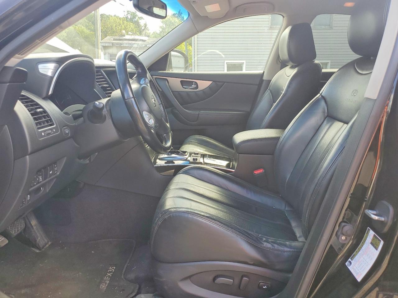 2012 INFINITI FX35