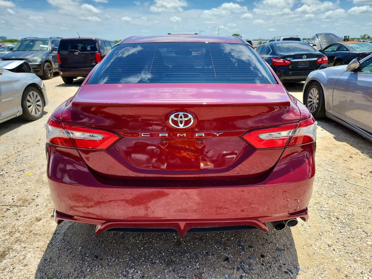2018 TOYOTA CAMRY