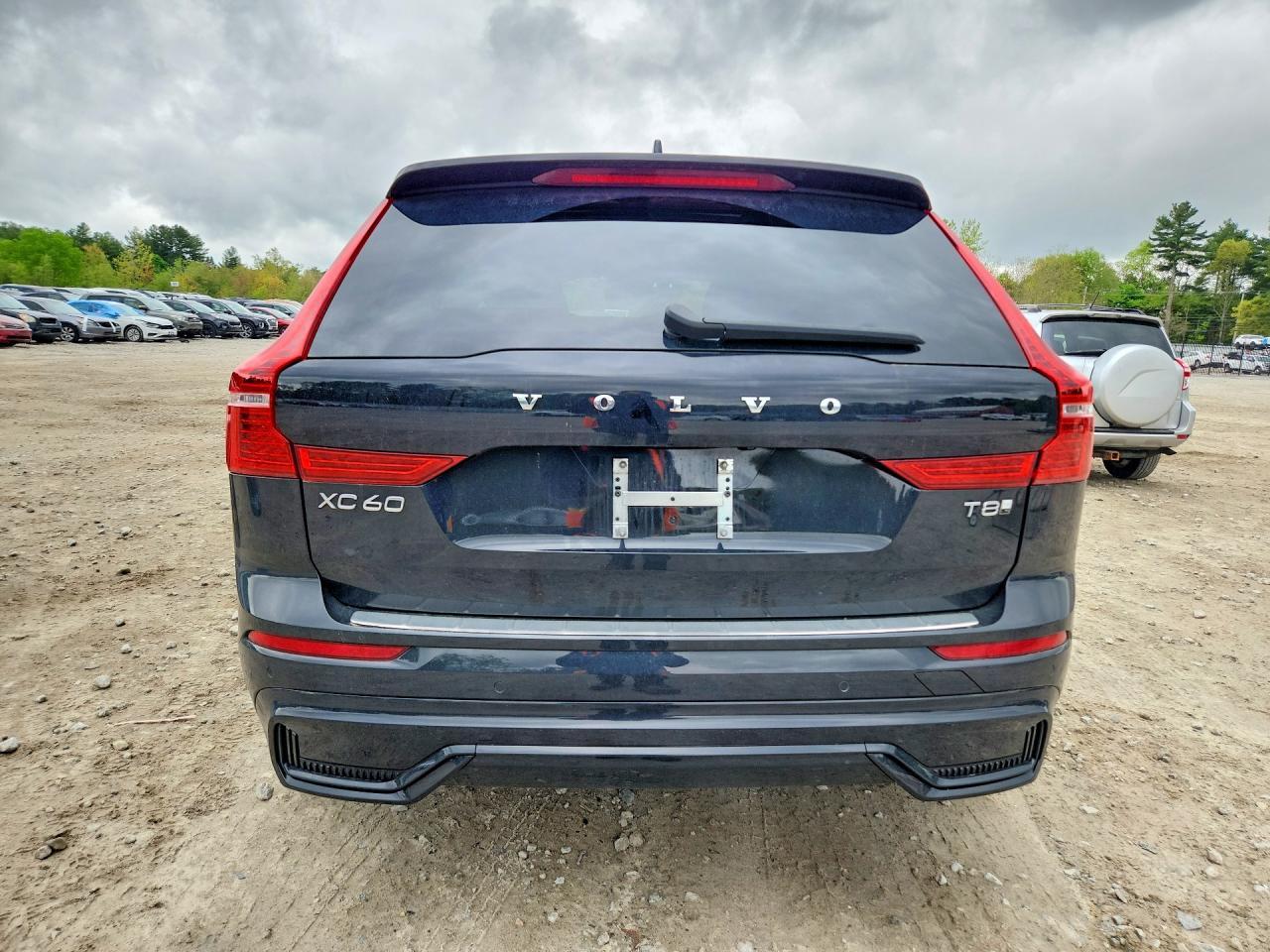2025 VOLVO XC60