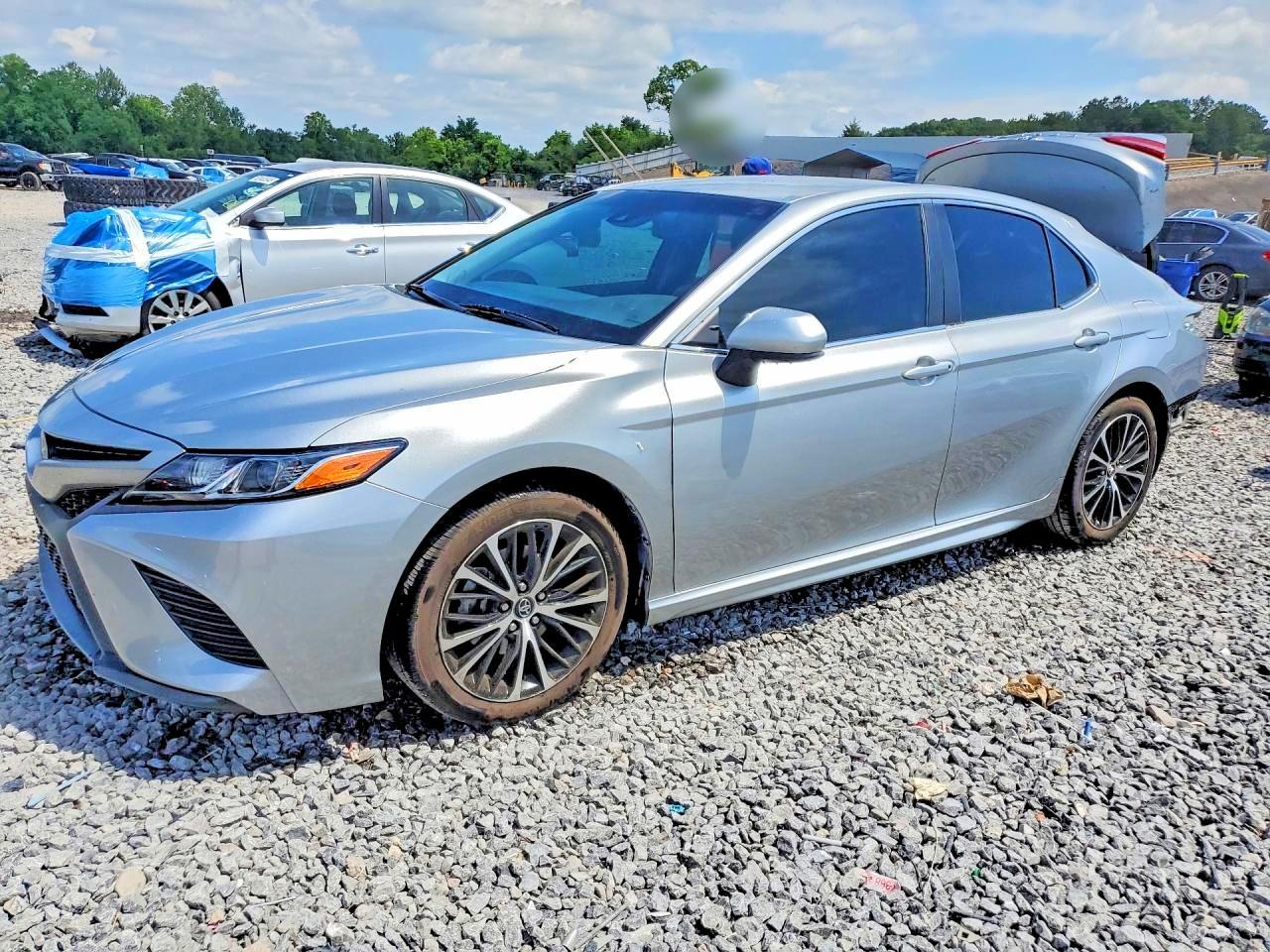 2018 TOYOTA CAMRY