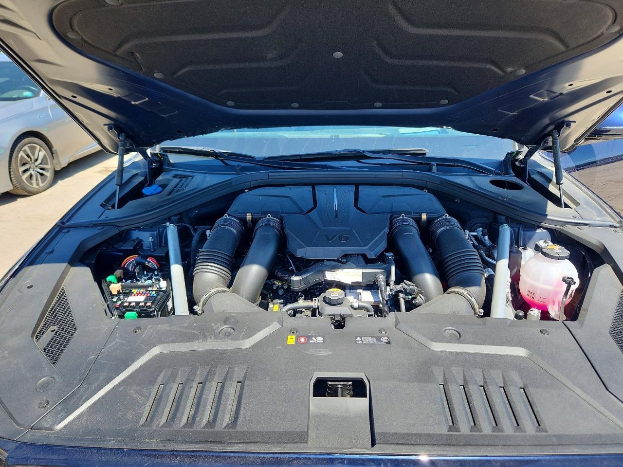 2026 GENESIS GV70