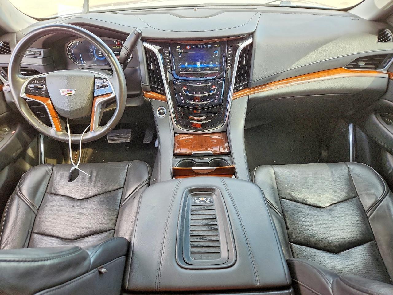 2018 CADILLAC ESCALADE