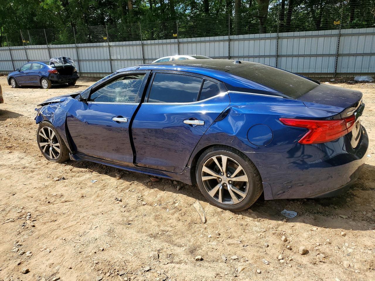 2017 NISSAN Maxima