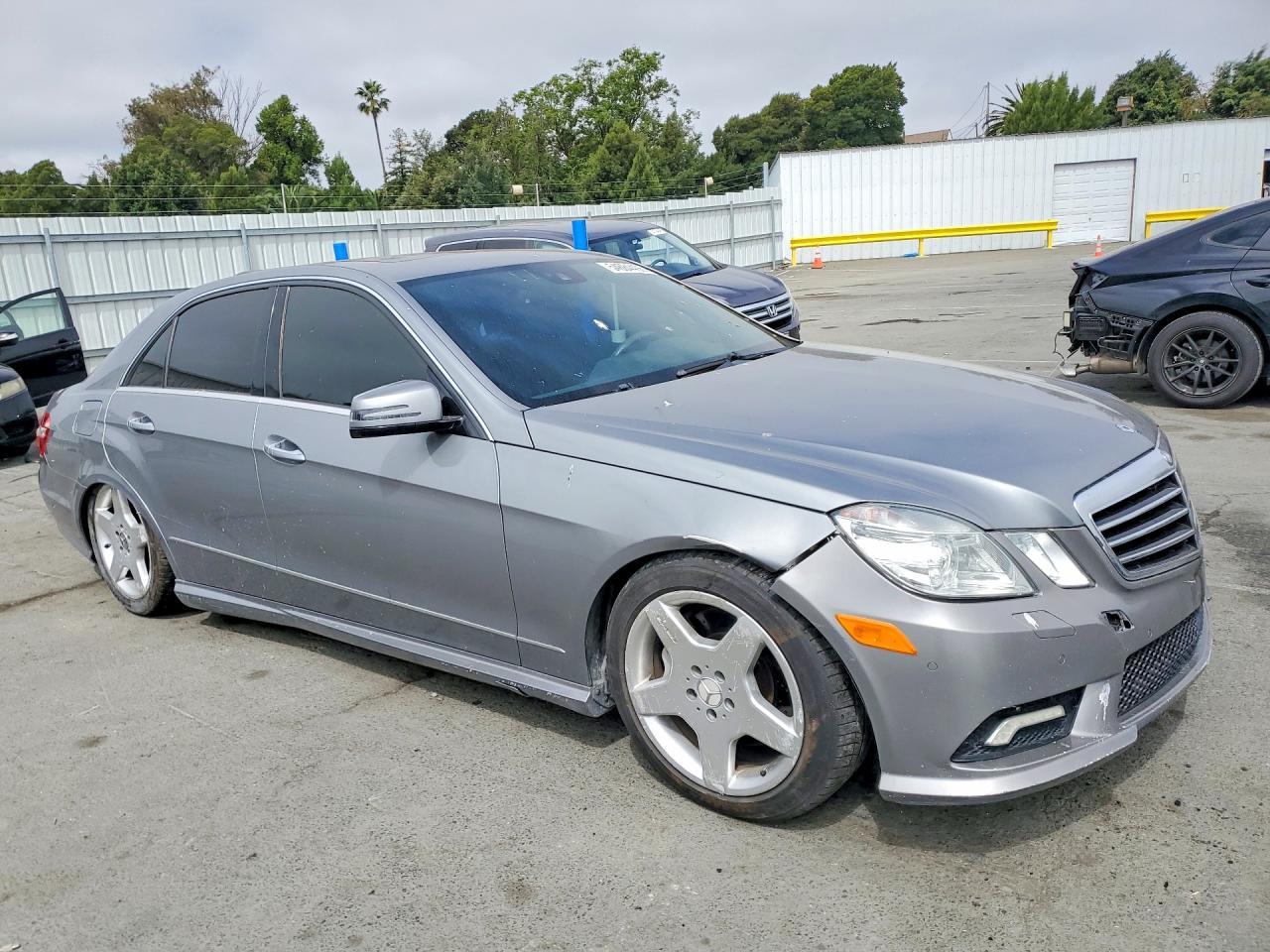 2010 MERCEDES-BENZ E-Class