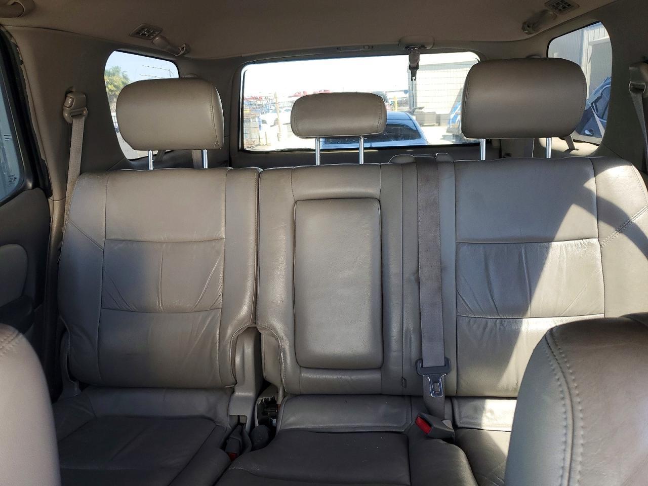 2003 TOYOTA Sequoia