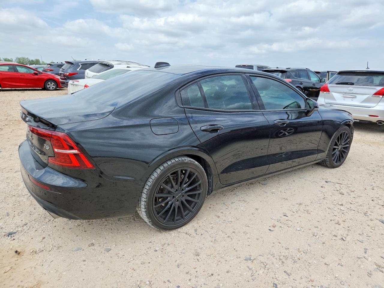 2020 VOLVO S60