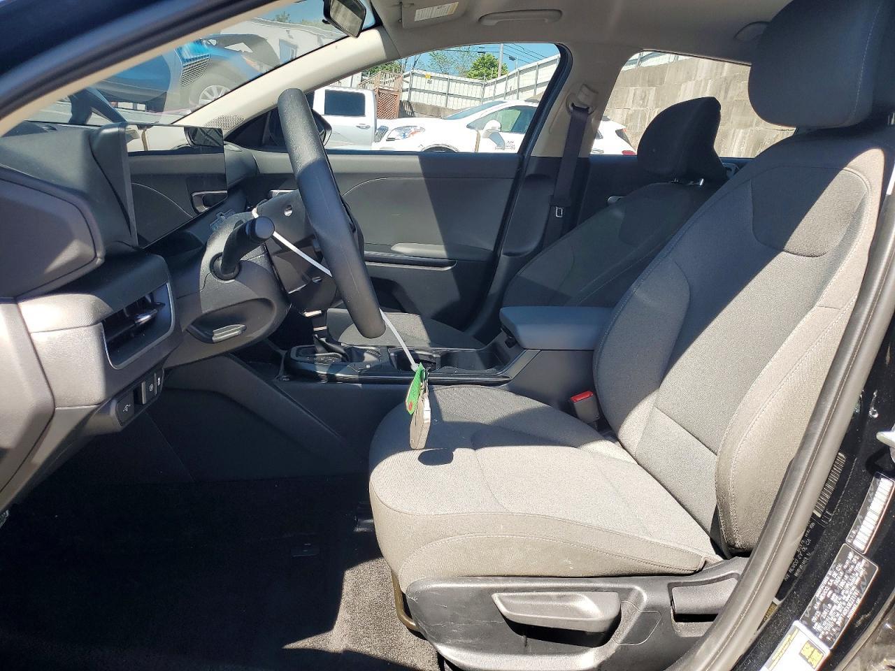 2025 KIA K4