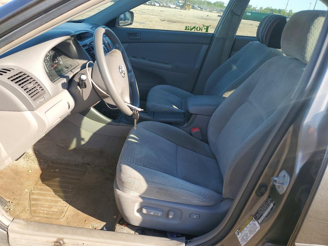 2004 TOYOTA CAMRY