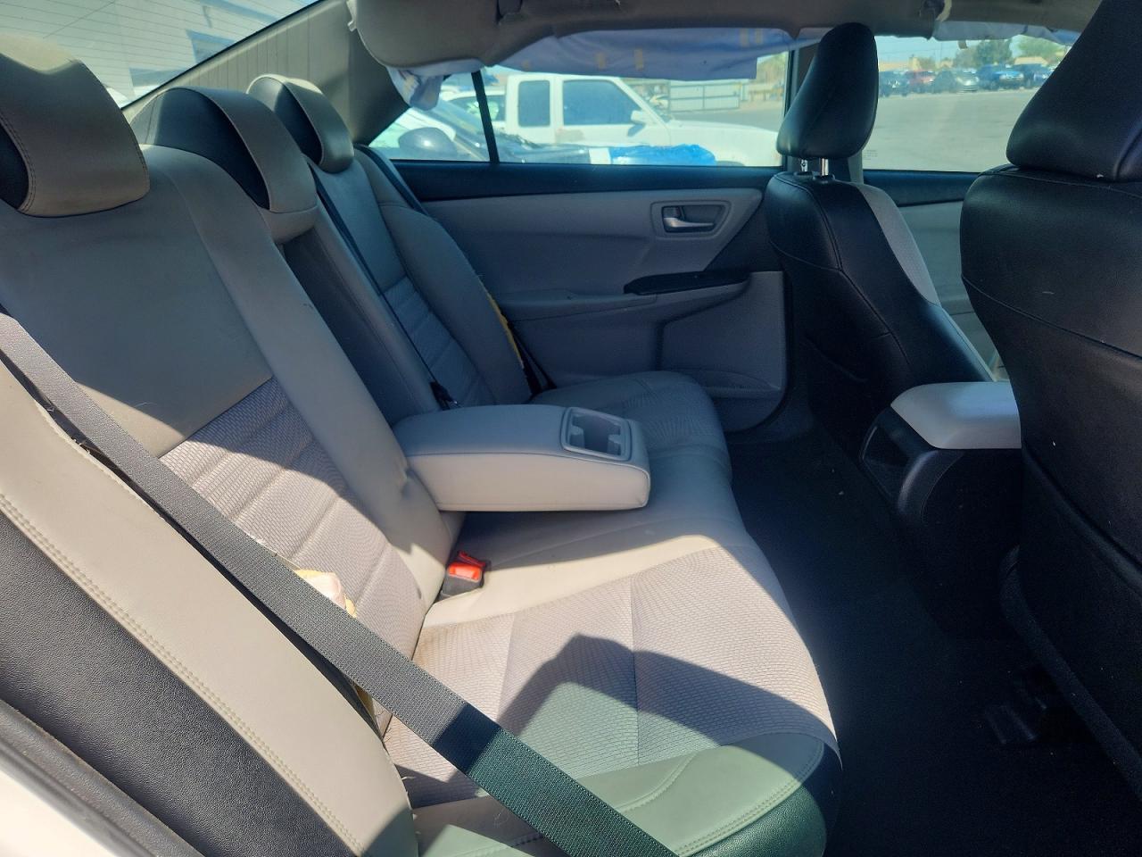 2016 TOYOTA CAMRY
