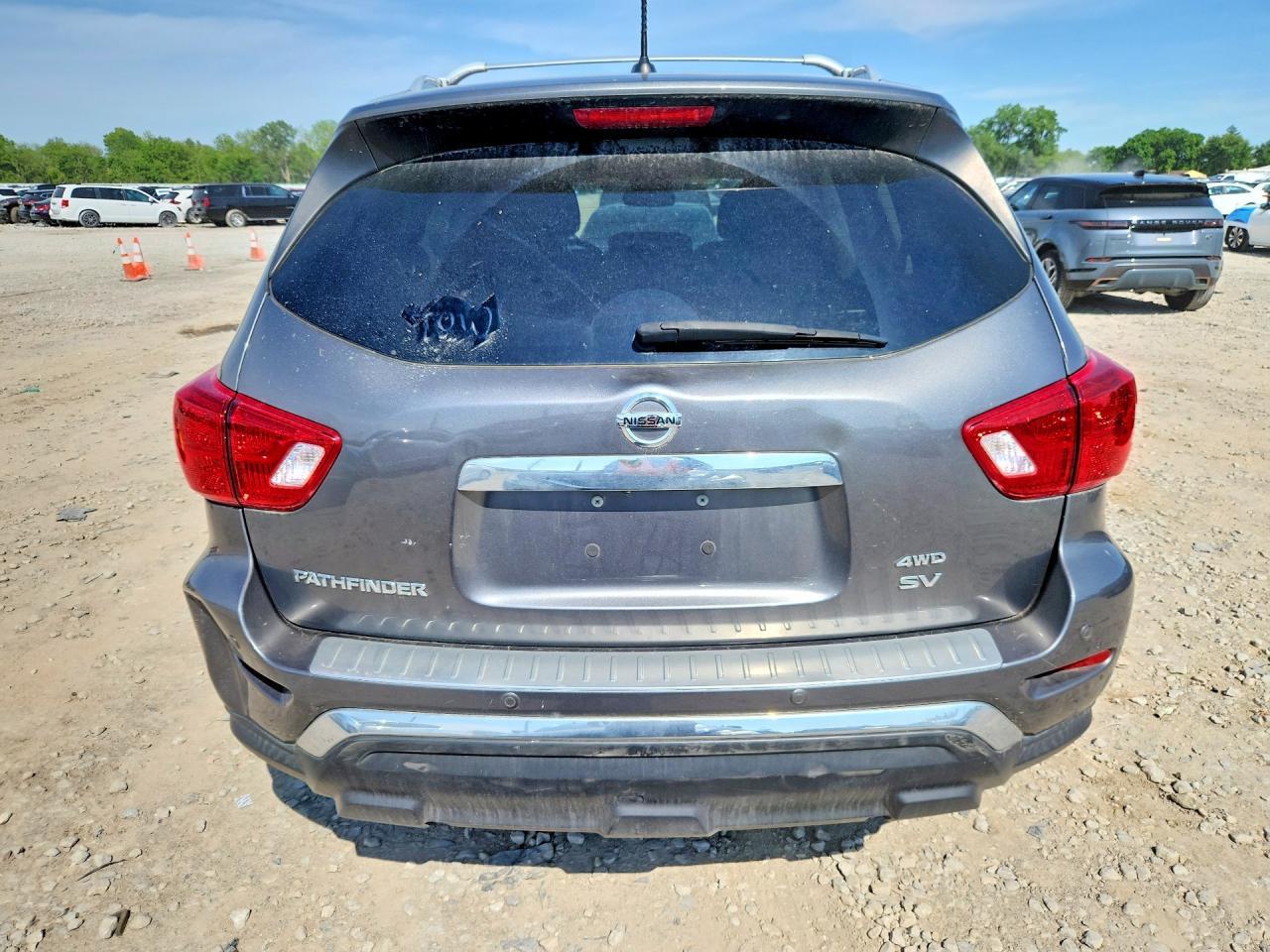 2017 NISSAN PATHFINDER
