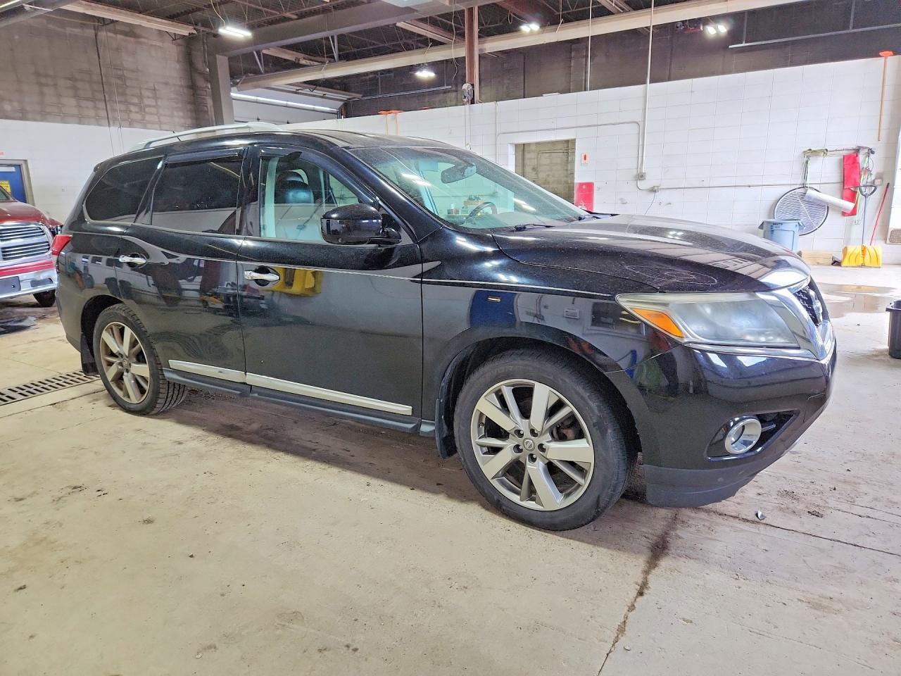2014 NISSAN PATHFINDER