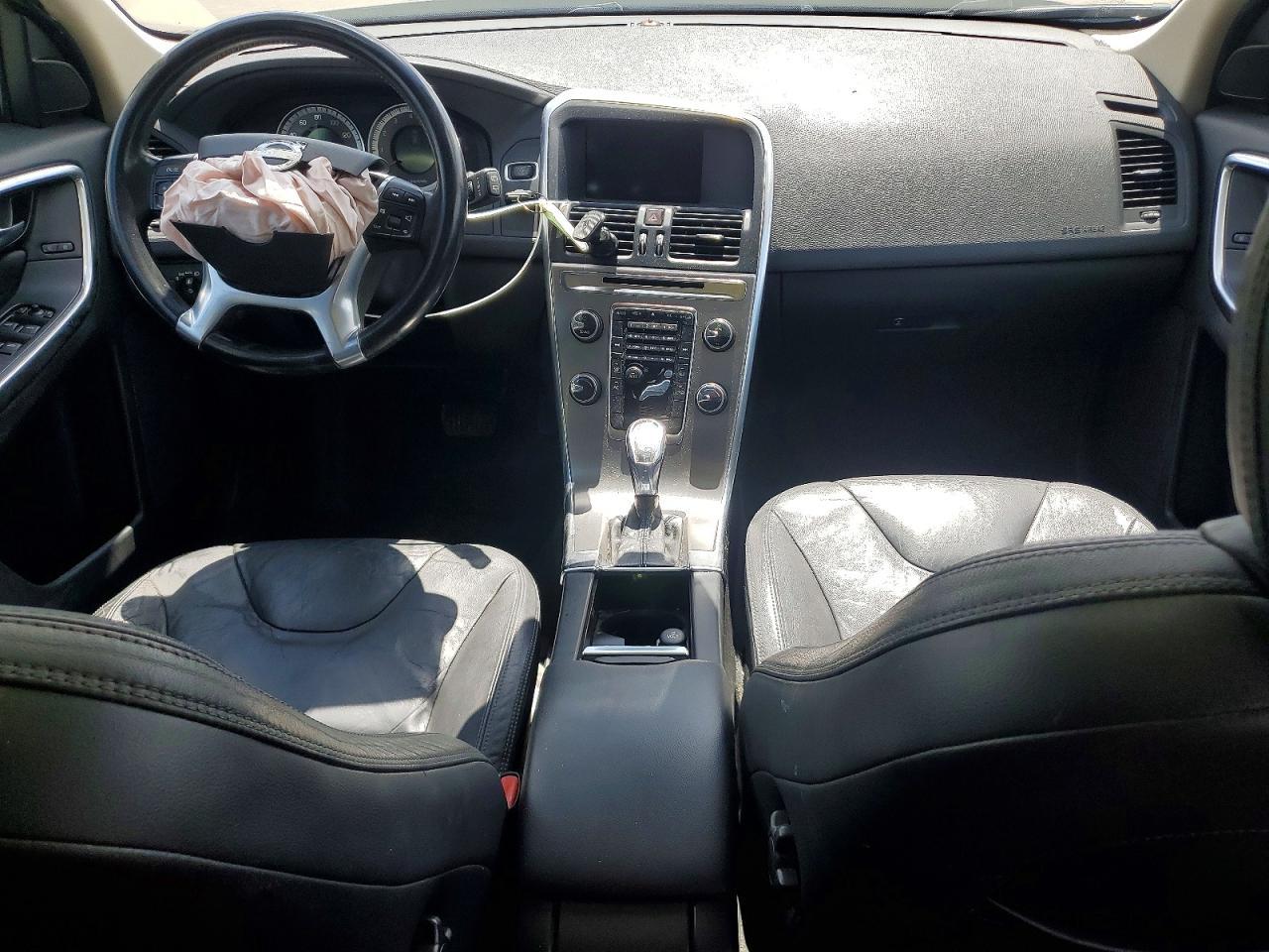 2013 VOLVO XC60