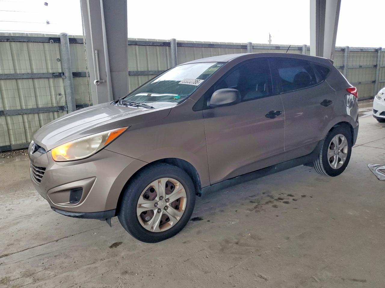 2010 HYUNDAI TUCSON