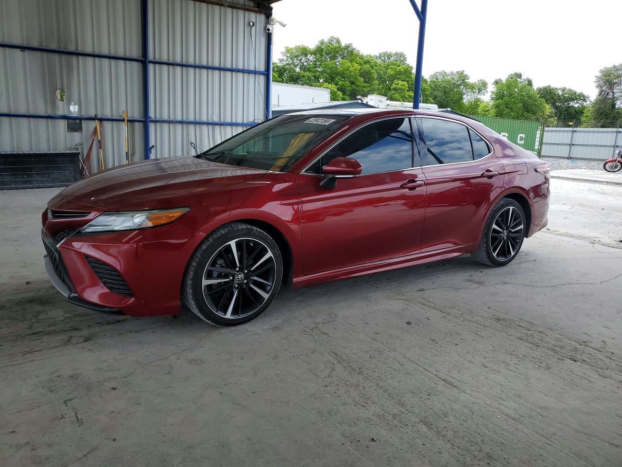 2018 TOYOTA CAMRY