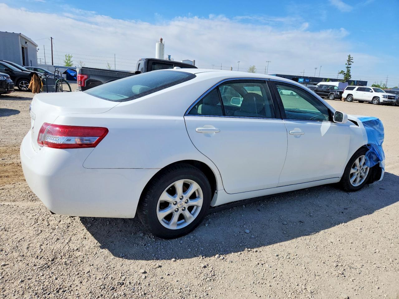 2010 TOYOTA CAMRY
