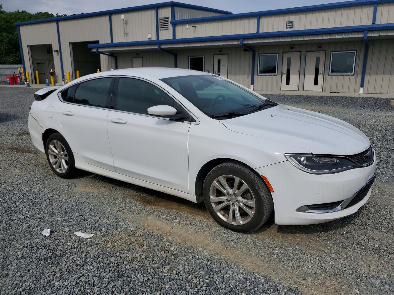 2015 CHRYSLER 200