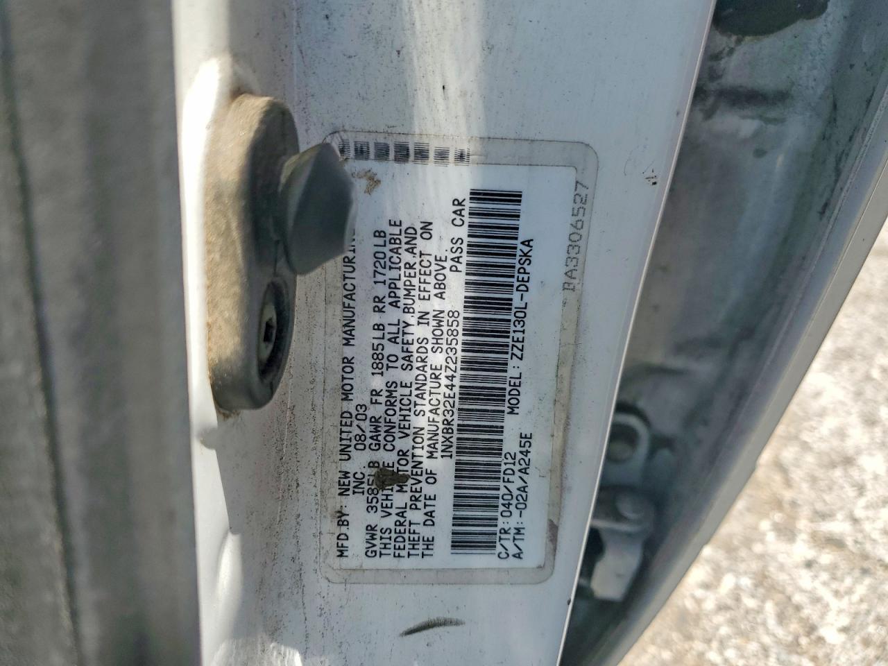 2004 TOYOTA COROLLA