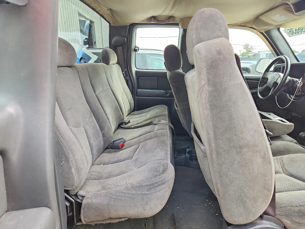 2004 CHEVROLET Silverado